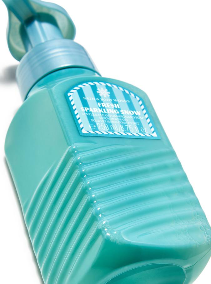 Bath & Body Works Fresh Sparkling Snow Gentle & Clean Foaming Hand Soap, 259 ml / 8.75 Fl oz