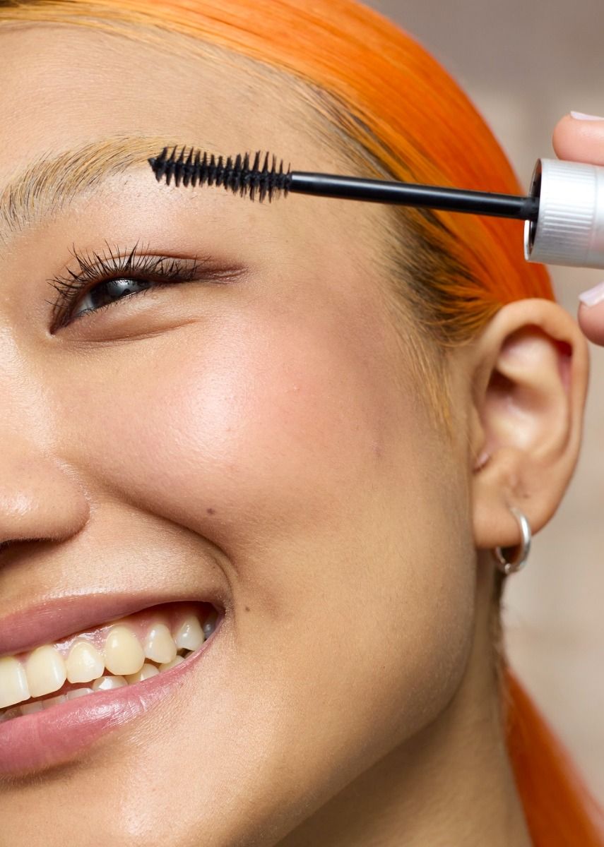 The Body Shop Turn It Up Mascara- 01 Black, 9ml