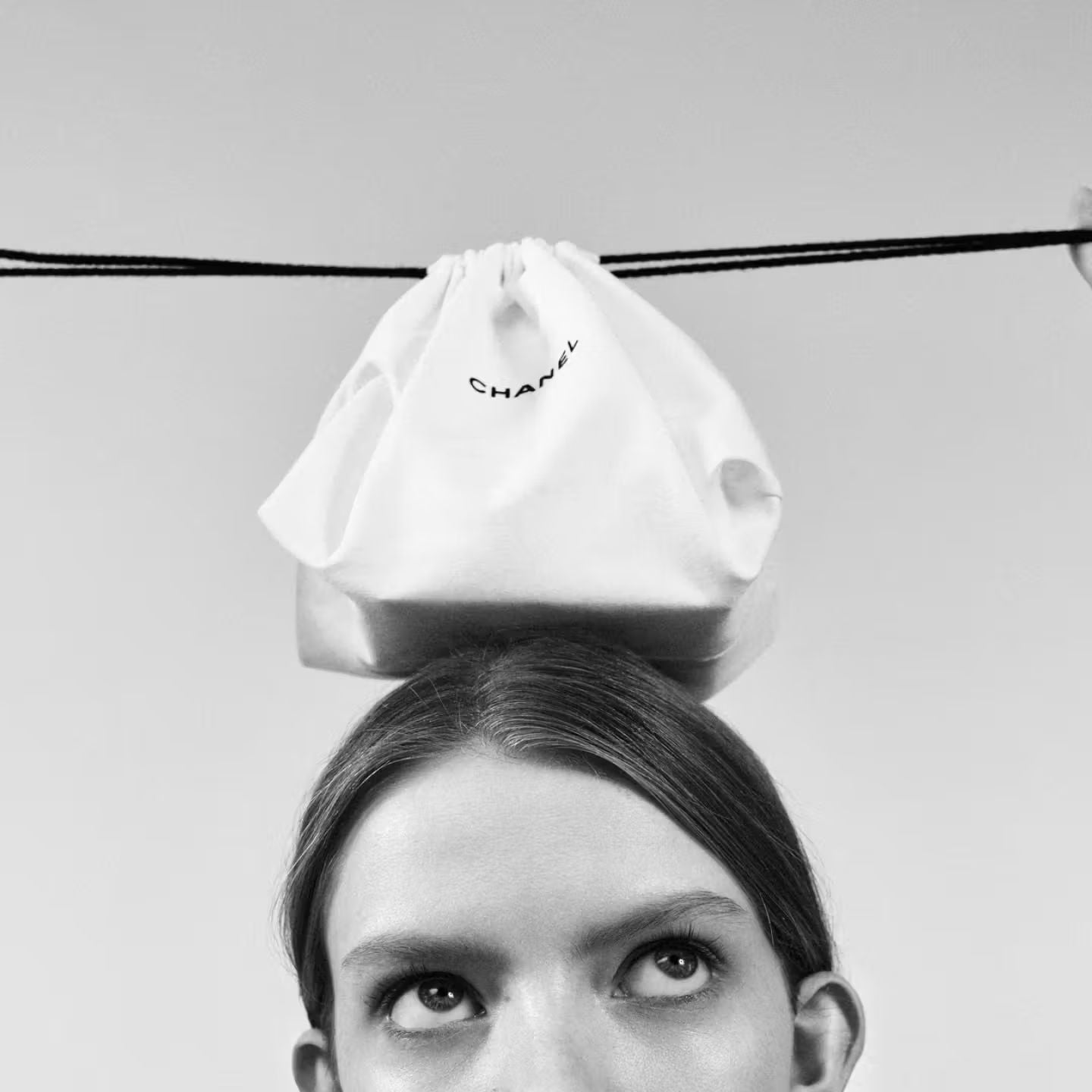 CHANEL ROUGE ALLURE VELVET LUMINOUS MATTE LIP COLOUR - INIMITABLE, 3.5g