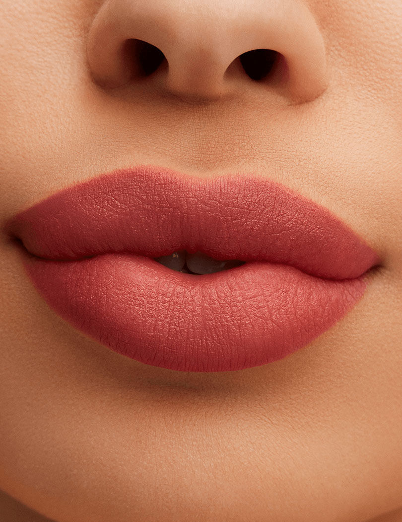M.A.C Powder Kiss Liquid Lipcolour - Pink Roses, 5ml Buy at Indicrest Image 3