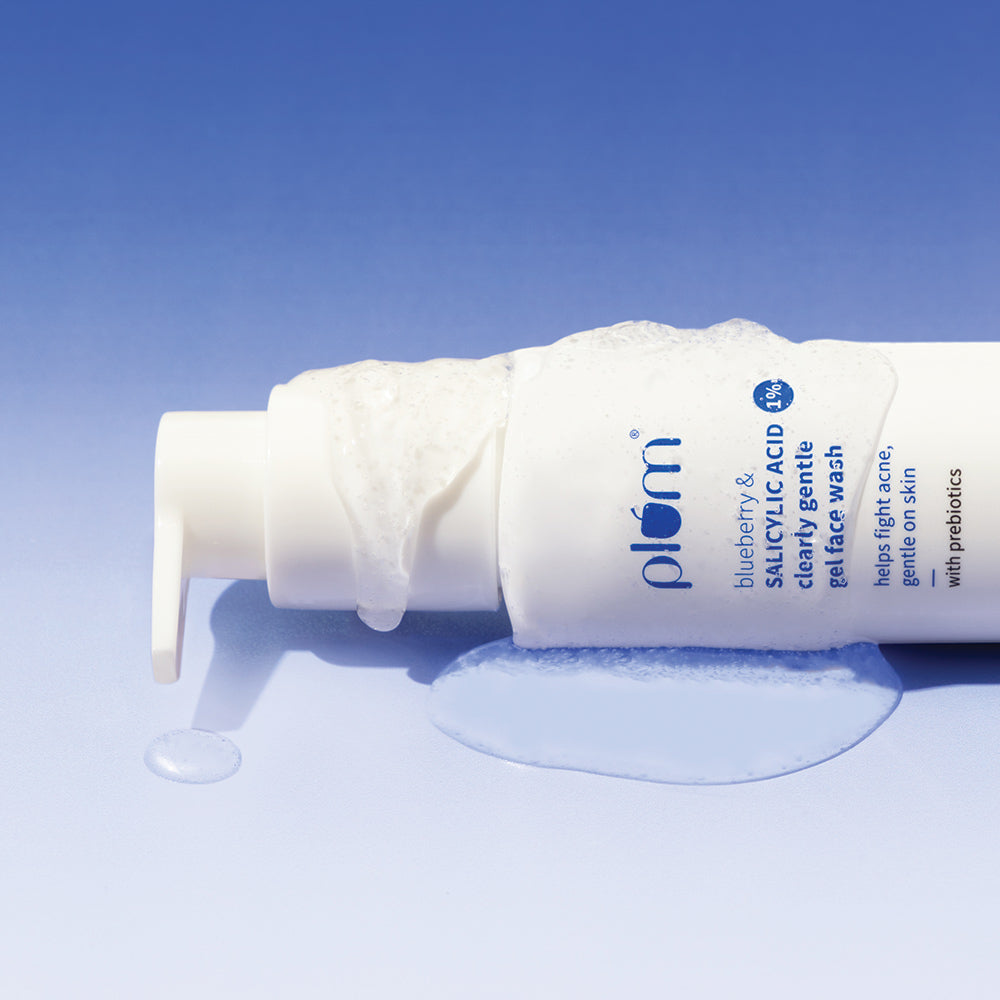 Plum Plum 1% Salicylic Acid Clearly Gentle Gel Face Wash with Blueberry | Helps Fight Active Acne | Gentle & Non-Drying | For Oily, Acne-Prone Skin | Beginner-Friendly | All Genders | 100% Vegan | 100 Ml, 100ml