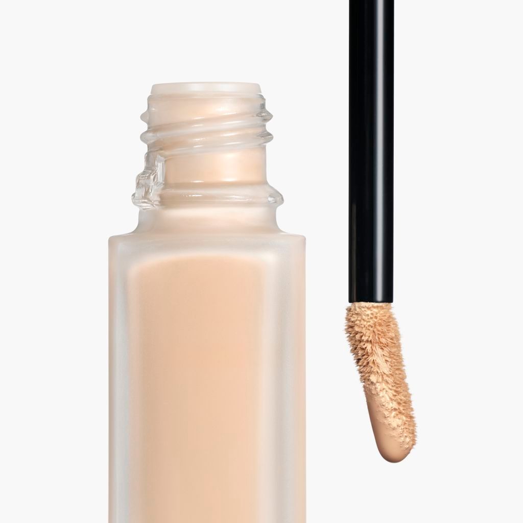 CHANEL ULTRA LE TEINT LE CORRECTEUR ULTRAWEAR - ALL-DAY COMFORT - FLAWLESS FINISH CONCEALER - B10, 8.5g