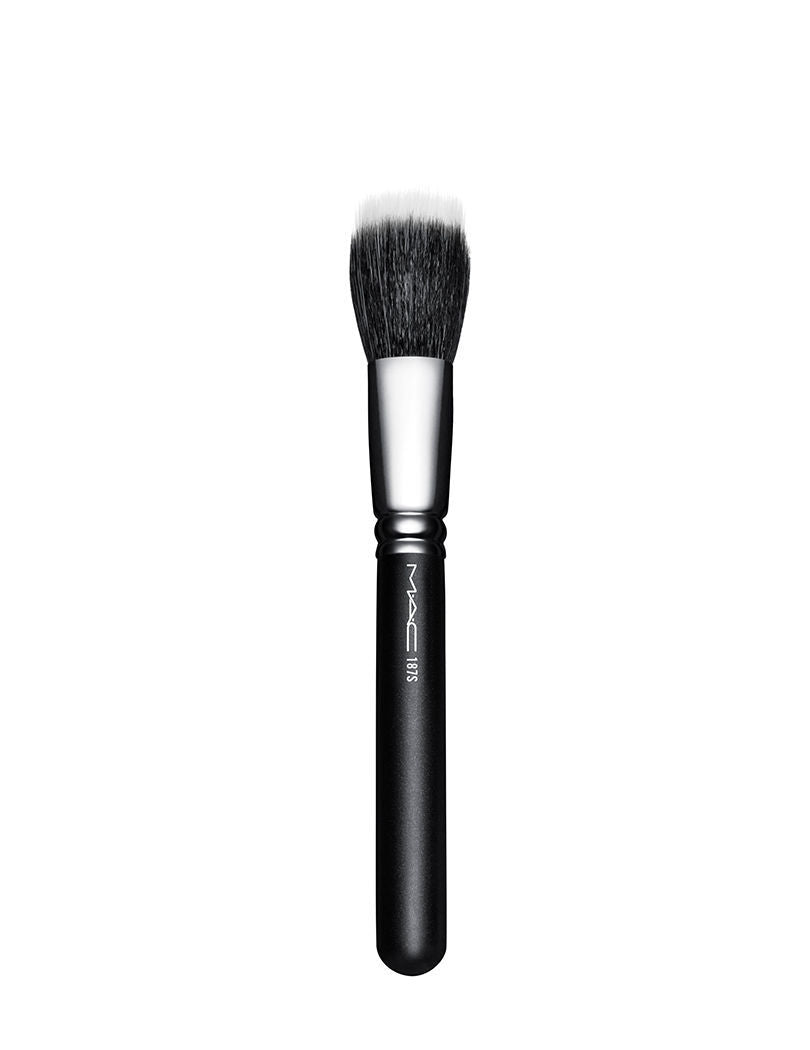 M.A.C 187 Synthetic Duo Fibre Face Brush Buy at Indicrest