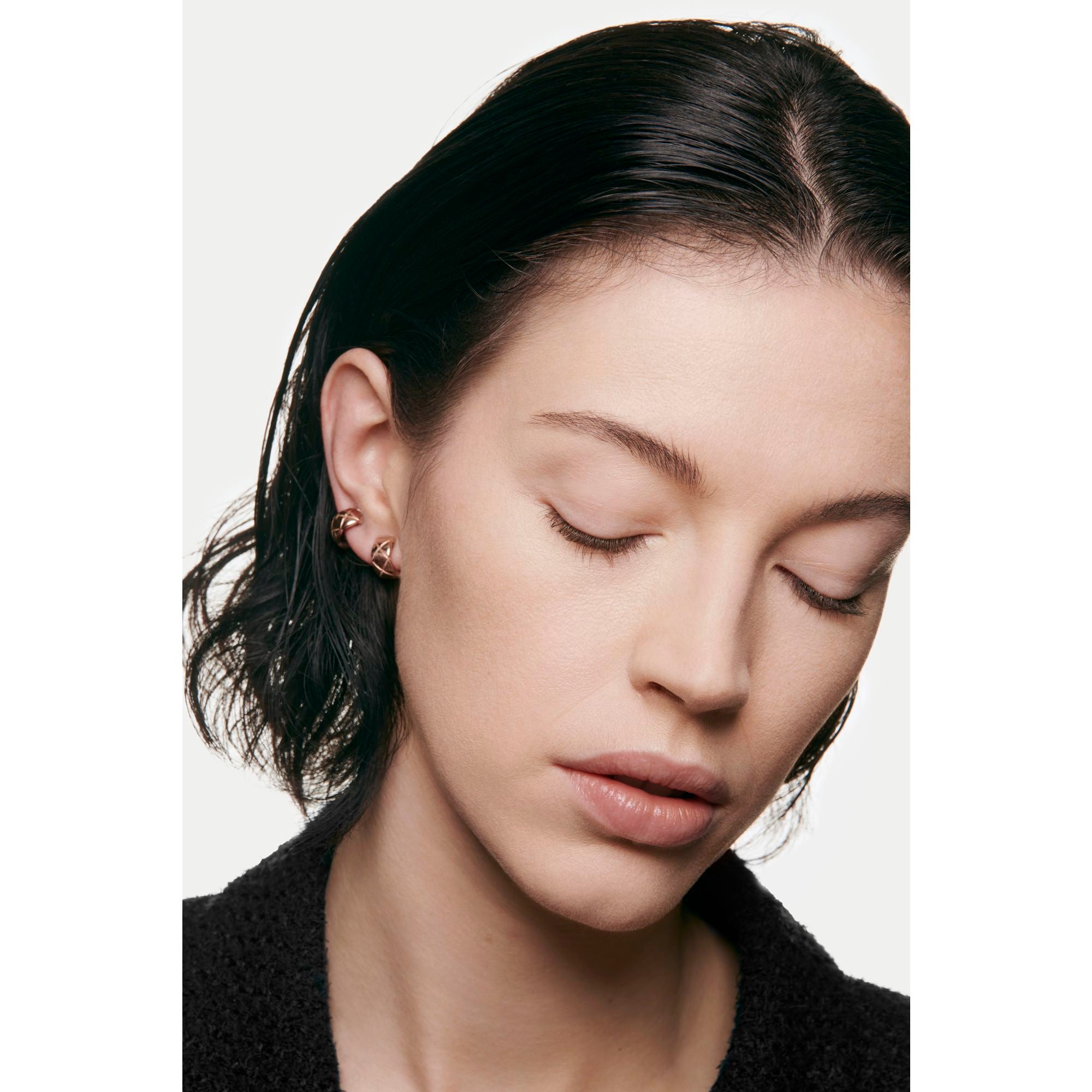 CHANEL ULTRA LE TEINT FLUIDE ULTRAWEAR - ALL-DAY COMFORT - FLAWLESS FINISH FOUNDATION - B10, 30ml