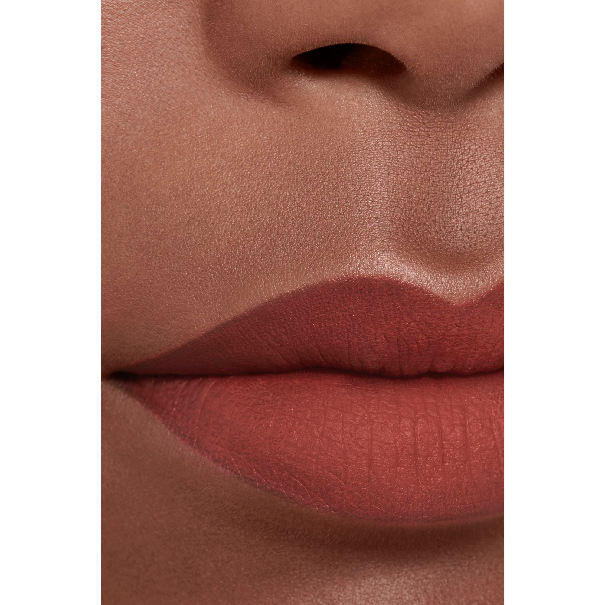 CHANEL ROUGE ALLURE LIQUID VELVET ULTRAWEAR INTENSE MATTE LIQUID LIP COLOUR - SEDUISANTE, 6ml
