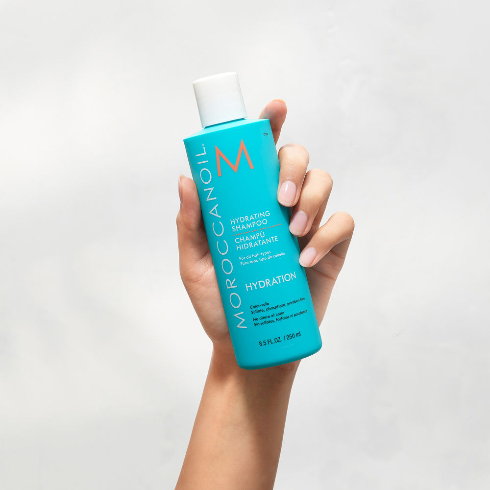 Moroccanoil Hydrating Shampoo | Argan Oil, Vitamins A & E | Moisture Boost & Shine for All Hair Types, 250ml