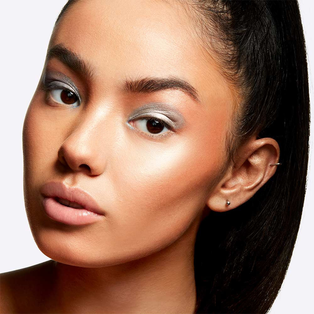 M.A.C Extra Dimension Skinfinish Powder - Oh, Darling!, 9gm
