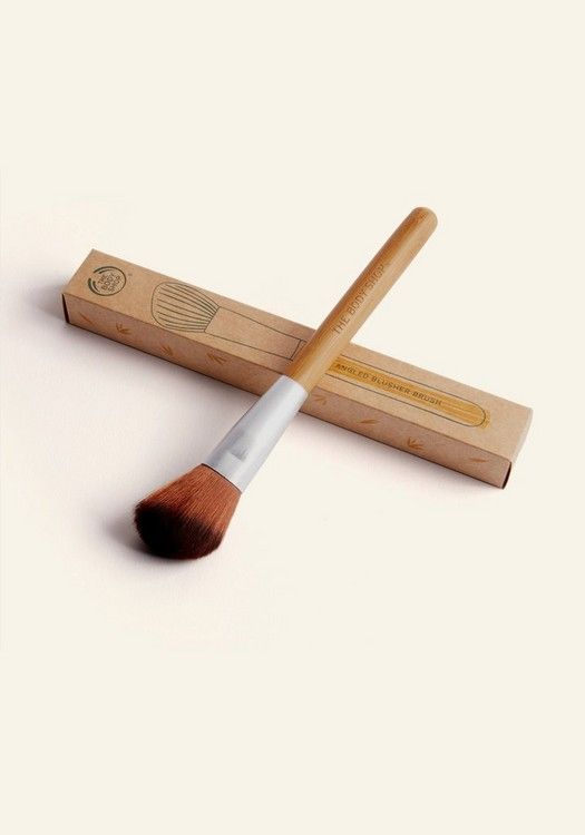 The Body Shop Angled Blusher Brush, 1pc