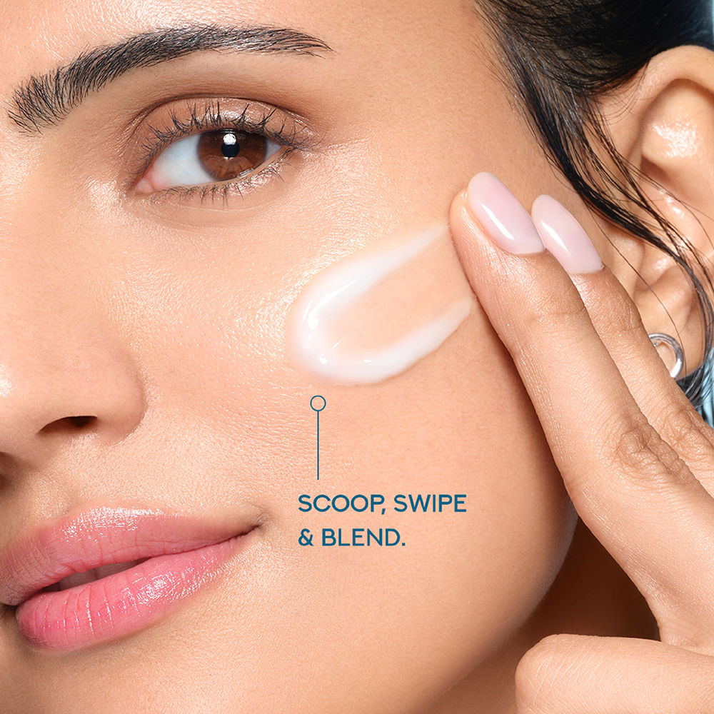 Pond’s Hydra Miracle Super Light Gel With Hyaluronic Acid & Vitamin C, 100ml Buy at Indicrest Image 3