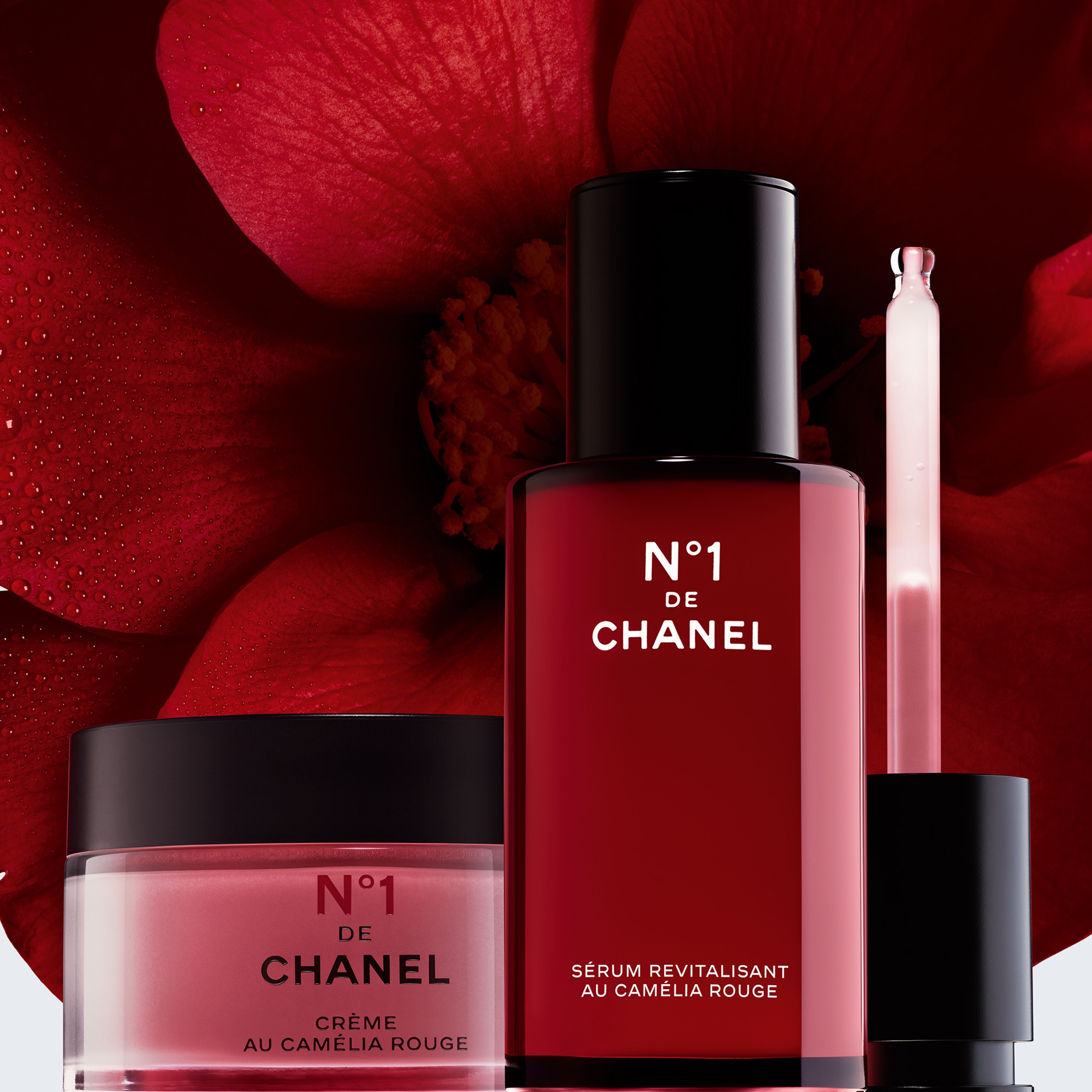 CHANEL N1 DE CHANEL REVITALIZING SERUM SMOOTHS AND PROVIDES RADIANCE, FOR YOUNGER-LOOKING SKIN, 50ml
