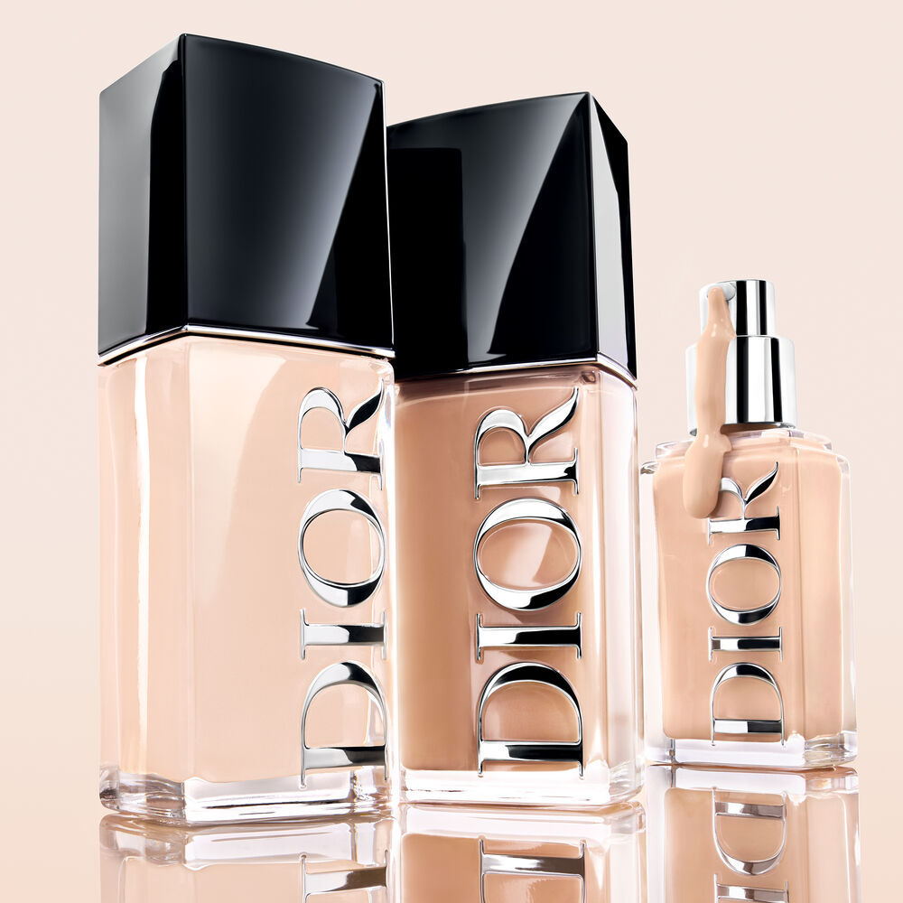 DIOR Forever Skin Glow 24h Hydrating Radiant Foundation - 2 Neutral, 30ml