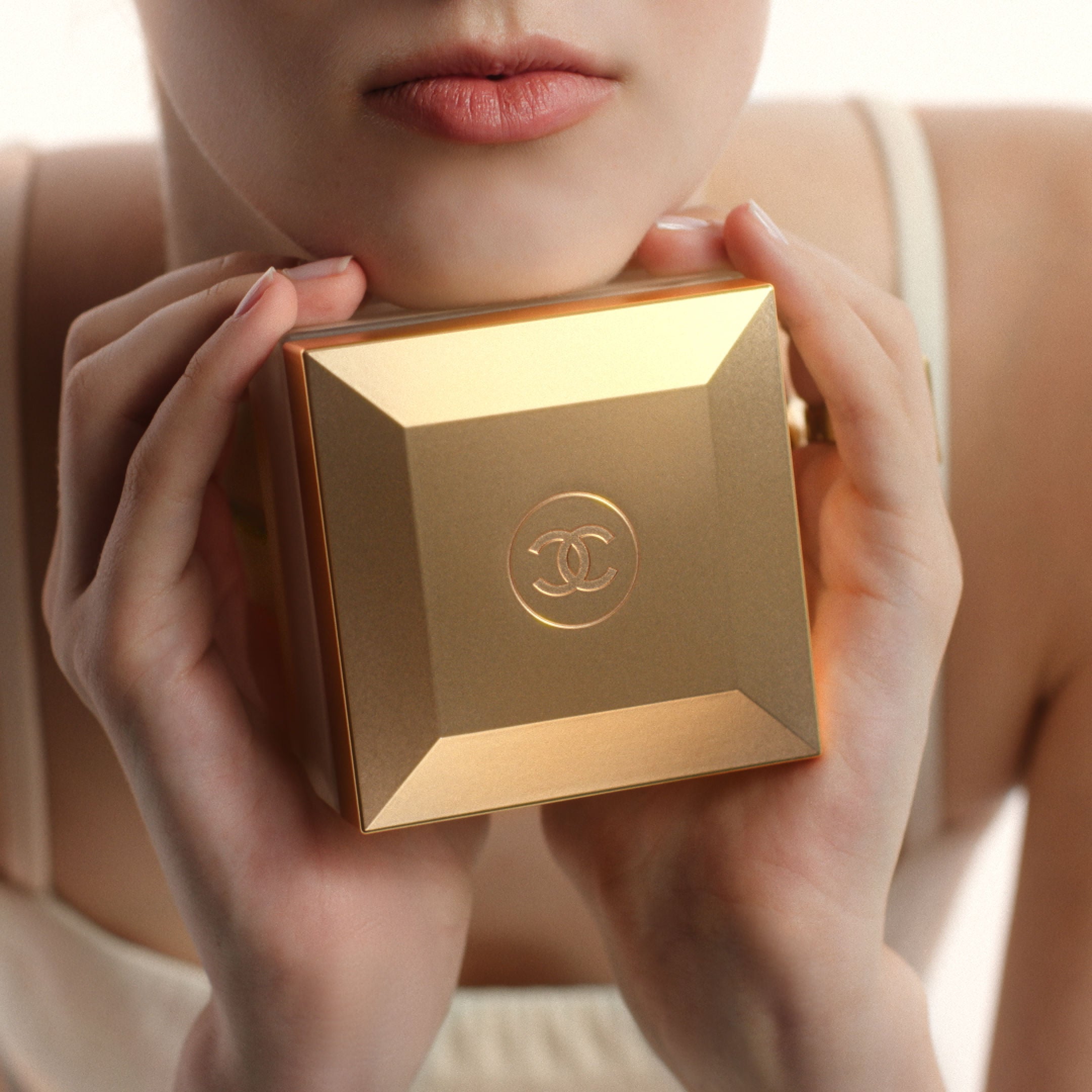 CHANEL GABRIELLE CHANEL RADIANCE BODY CREAM, 150g