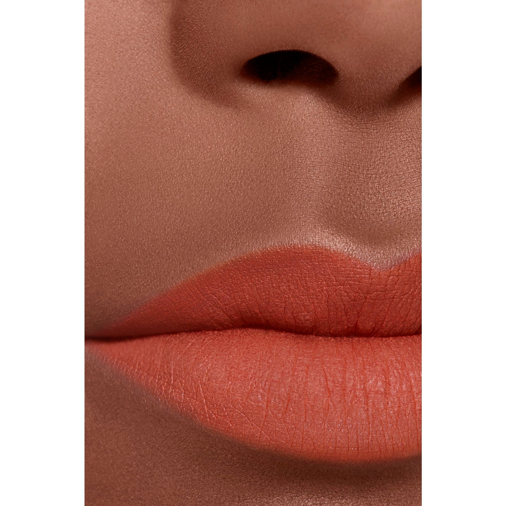 CHANEL ROUGE ALLURE LIQUID VELVET ULTRAWEAR INTENSE MATTE LIQUID LIP COLOUR - EMOTIVE, 6ml