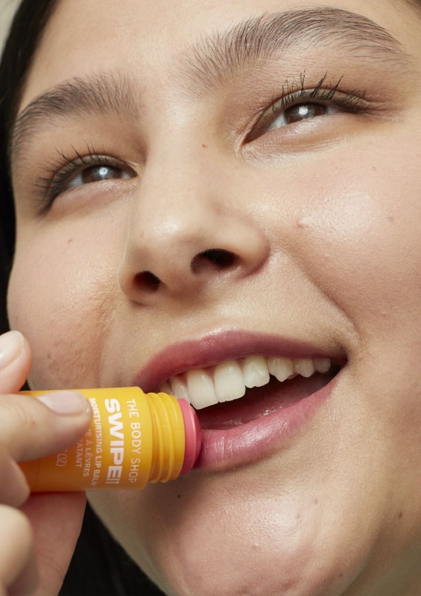 The Body Shop Swipe It Moisturising Lip Balm - Passionfruit, 5g