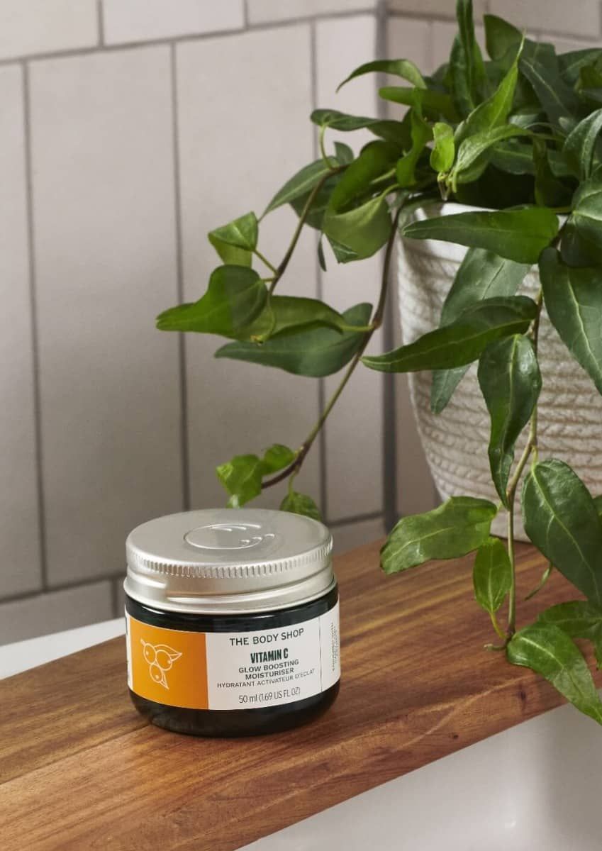 The Body Shop Vitamin C Glow Boosting Moisturiser, 50ml